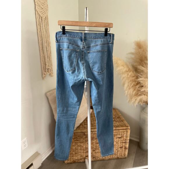 ⭐️ 3/$20 Gap Skinny Jeans Size 28 Long - Picture 8 of 10